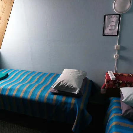 Hostel Livonia Matkamaja *