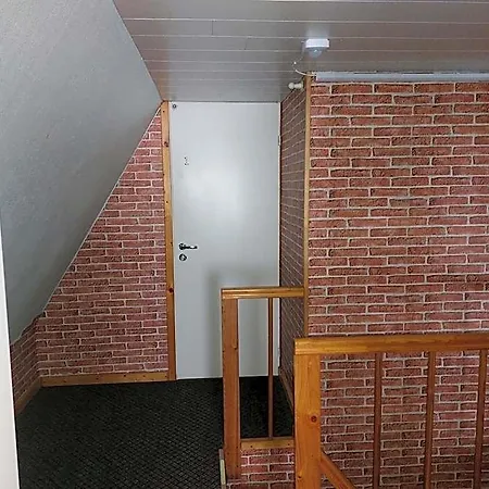 Livonia Matkamaja Hostel, * Kilingi-Nomme