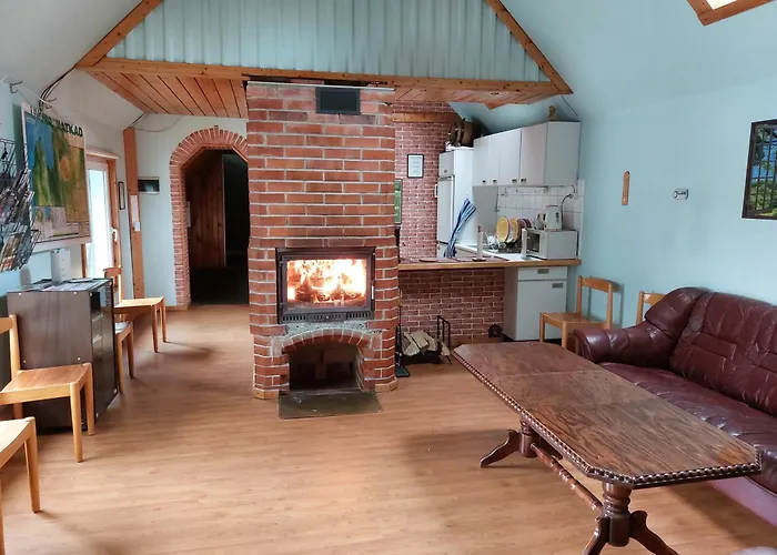 Livonia Matkamaja Hostel, بيت شباب Kilingi-Nomme